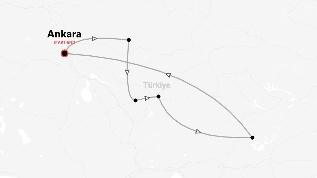 Mappa che mostra un itinerario di viaggio attraverso la Turchia, con il percorso che inizia e finisce ad Ankara.