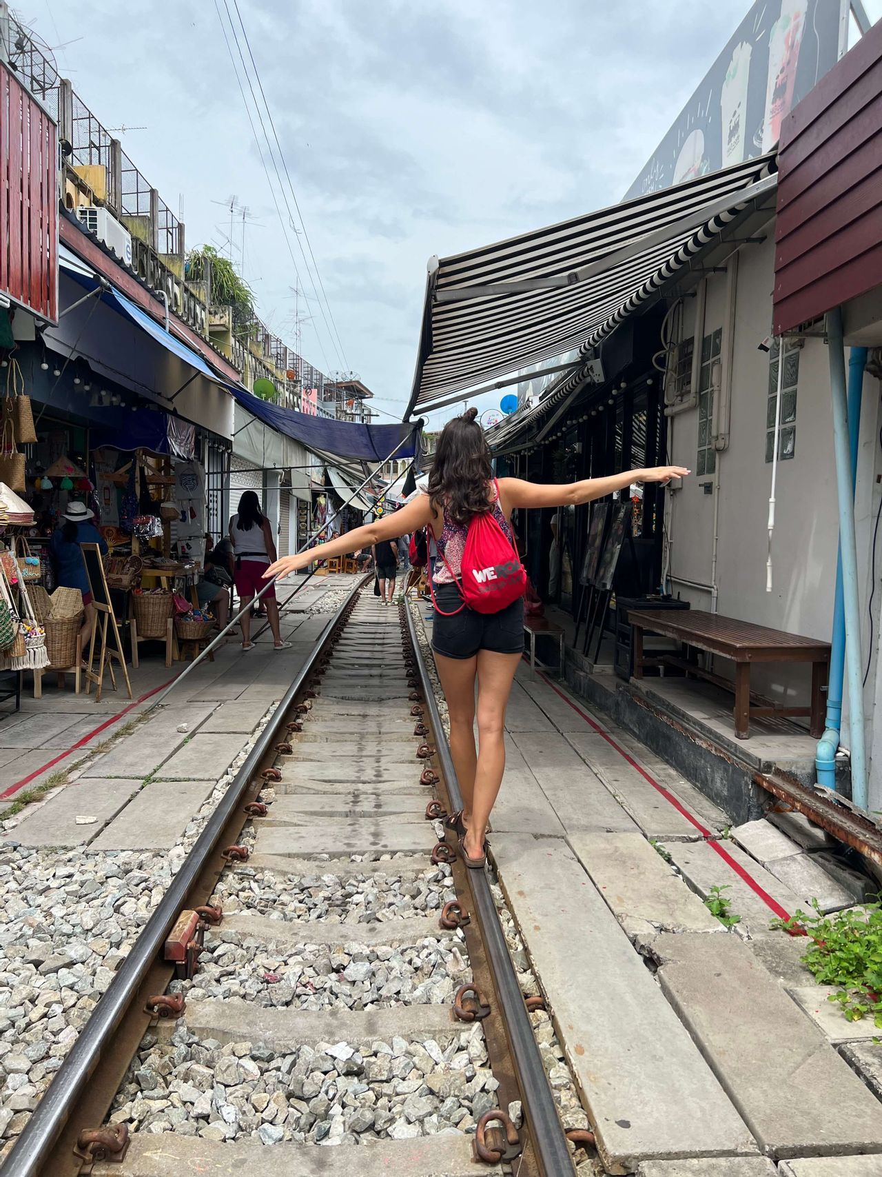 thailand-railway-market-coordinator-august-summer.jpg