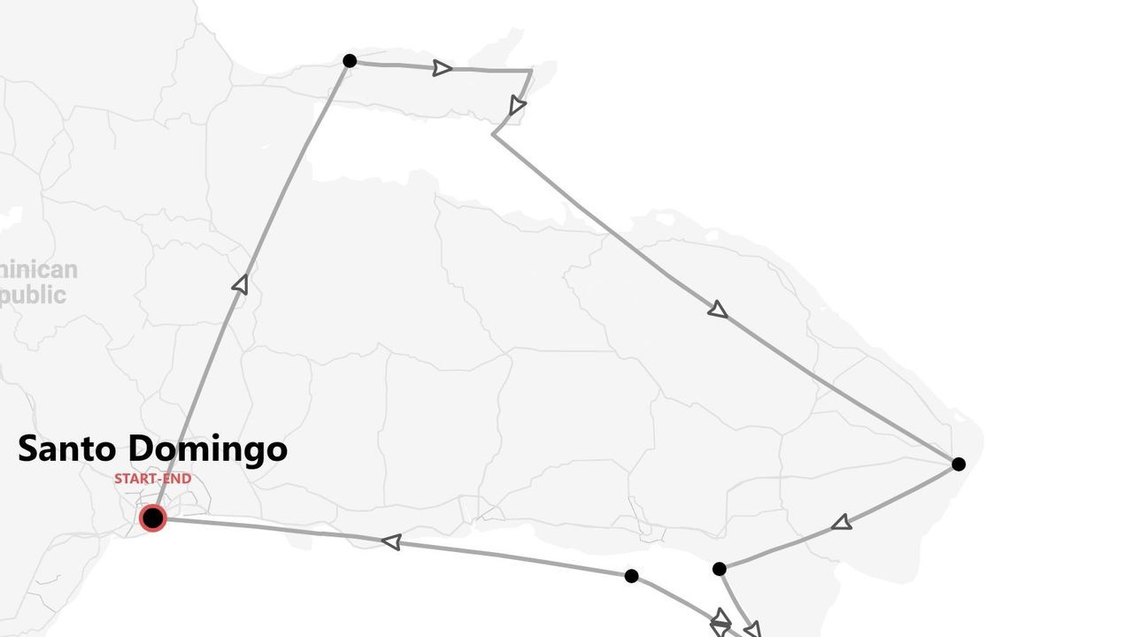 A map of the Dominican Republic showing a tour itinerary that starts and ends in Santo Domingo.