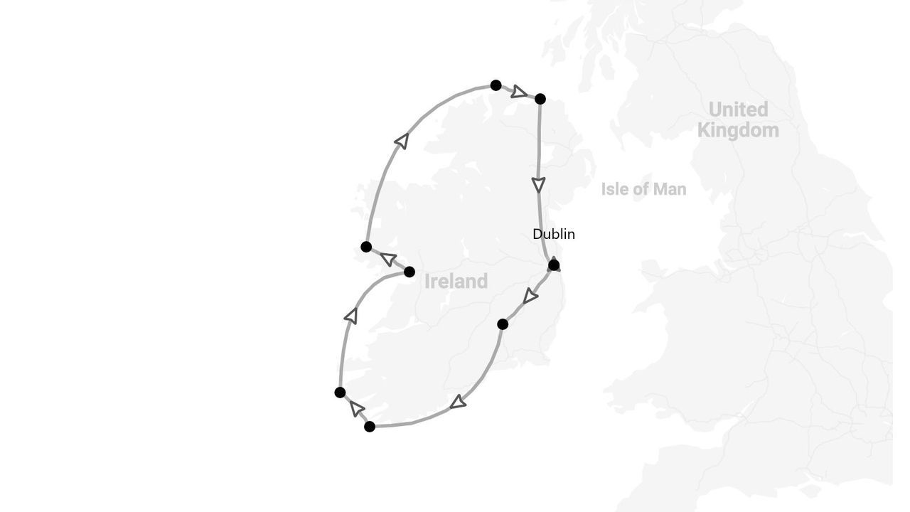 Une carte en niveaux de gris montrant un itinéraire de voyage autour de l'Irlande, commençant et se terminant à Dublin, avec le Royaume-Uni et l'île de Man visibles.