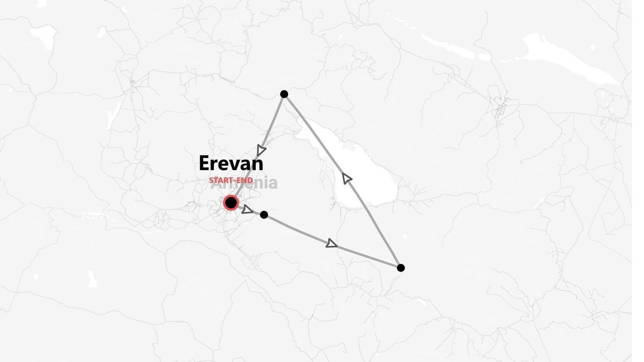 Une carte illustrant un itinéraire de circuit en Arménie, avec le parcours débutant et se terminant dans la ville d'Erevan.