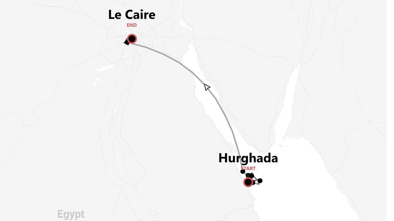 Une carte d'itinéraire de voyage en Égypte, montrant un chemin qui commence à Hurghada et se termine au Caire.