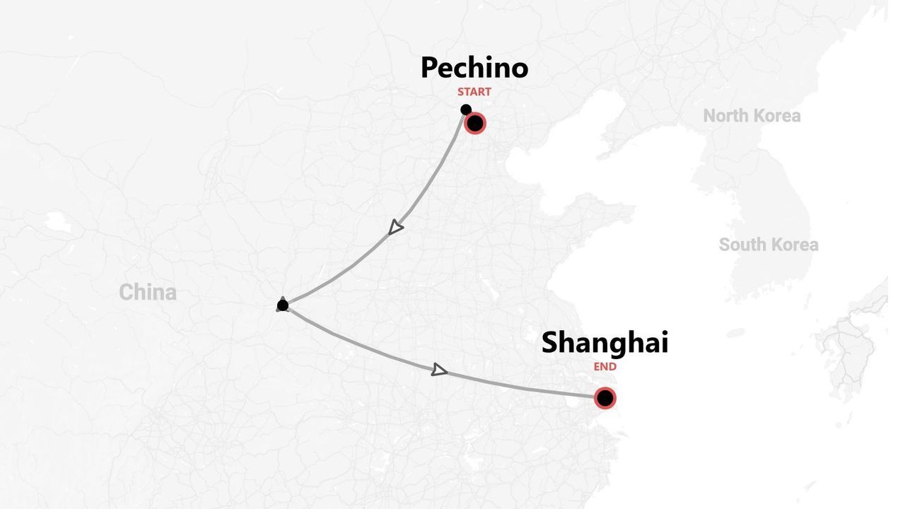Mappa di un percorso di viaggio in Cina, da Pechino a Shanghai, con una tappa intermedia.