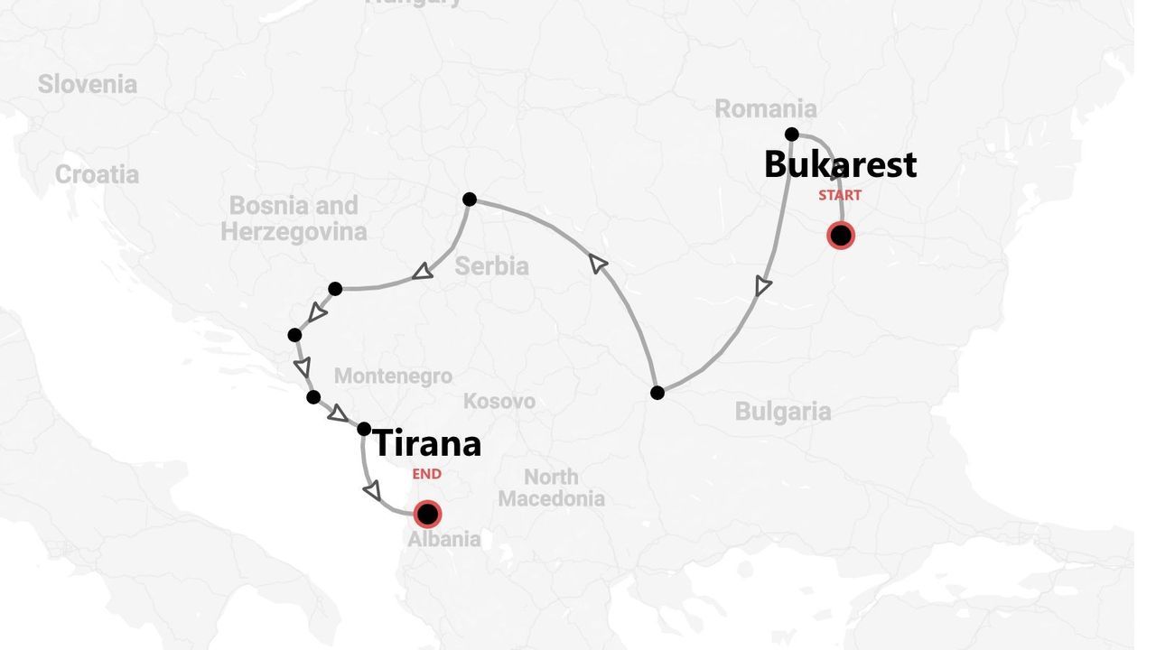 Eine Karte, die eine Reiseroute von Bukarest, Rumänien, nach Tirana, Albanien, durch verschiedene Balkanländer zeigt.