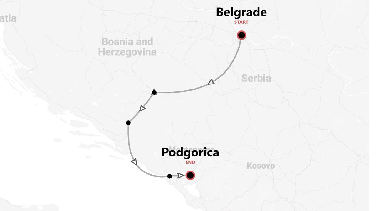Una mappa che mostra un itinerario di viaggio che inizia a Belgrado, Serbia, attraversa la Bosnia ed Erzegovina, e termina a Podgorica.
