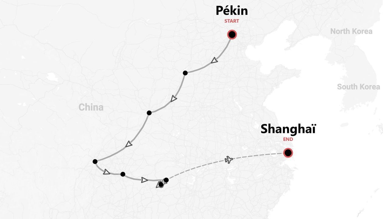 Une carte d'un itinéraire de voyage en Chine, montrant un parcours qui commence à Pékin et se termine à Shanghai.