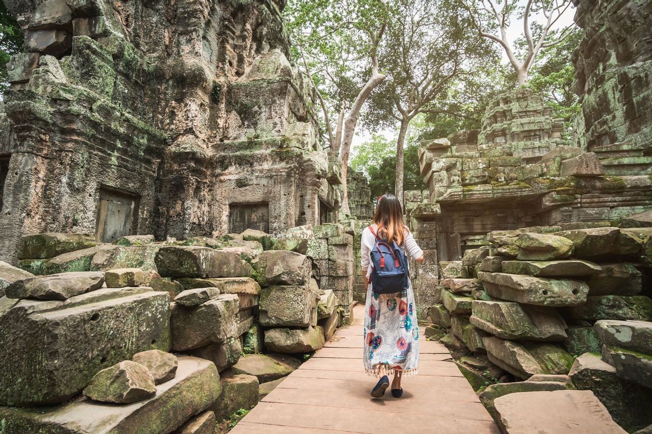 Cambodia-siem-reap-monuments-nature.jpg