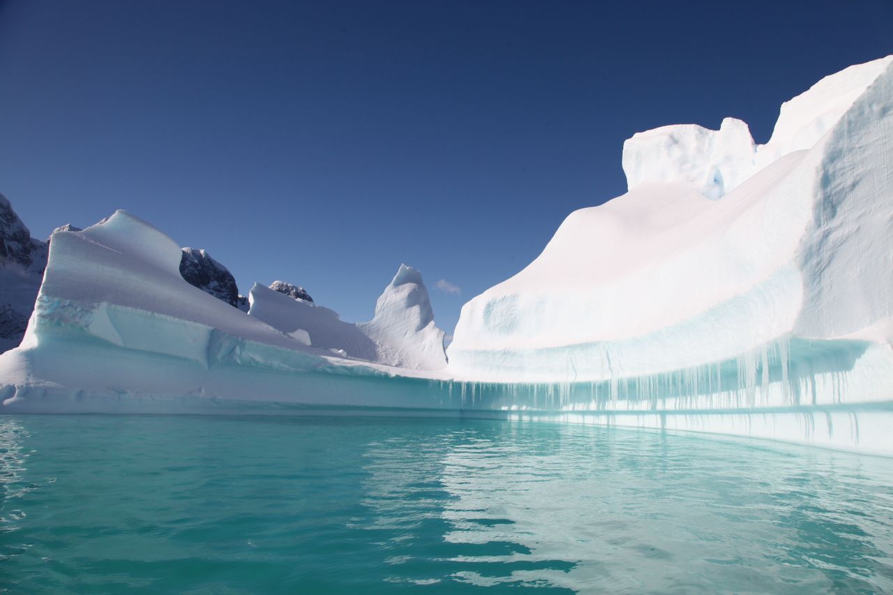 antarctica-1621775.jpg