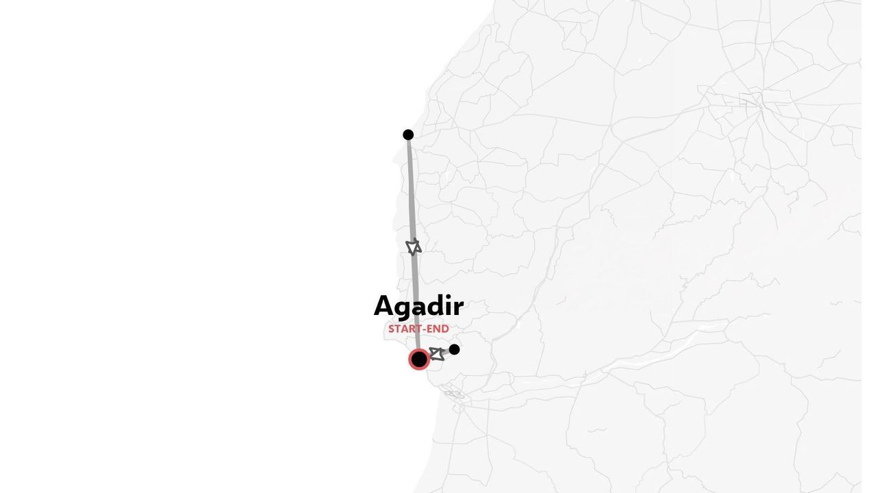 Una mappa del percorso di viaggio che mostra un itinerario lungo la costa con partenza e arrivo ad Agadir.