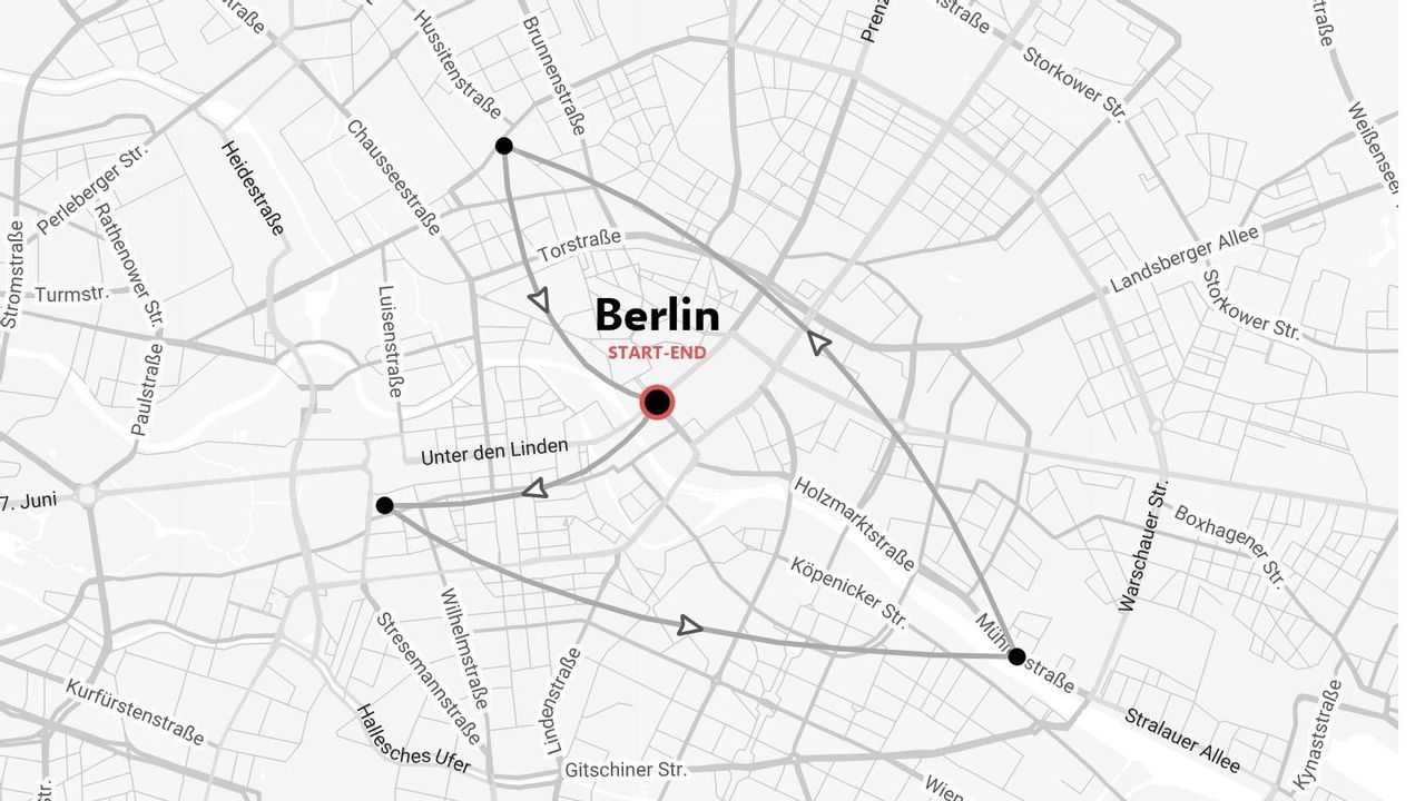Un plan de rue de Berlin montrant un itinéraire de voyage reliant plusieurs points avec un emplacement de départ et d'arrivée central.