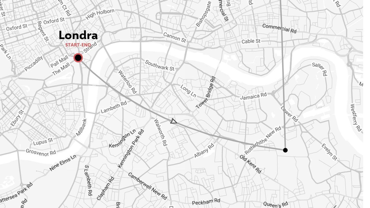 Mappa stradale di Londra che mostra i nomi delle strade e una linea di percorso che collega punti specifici della città.