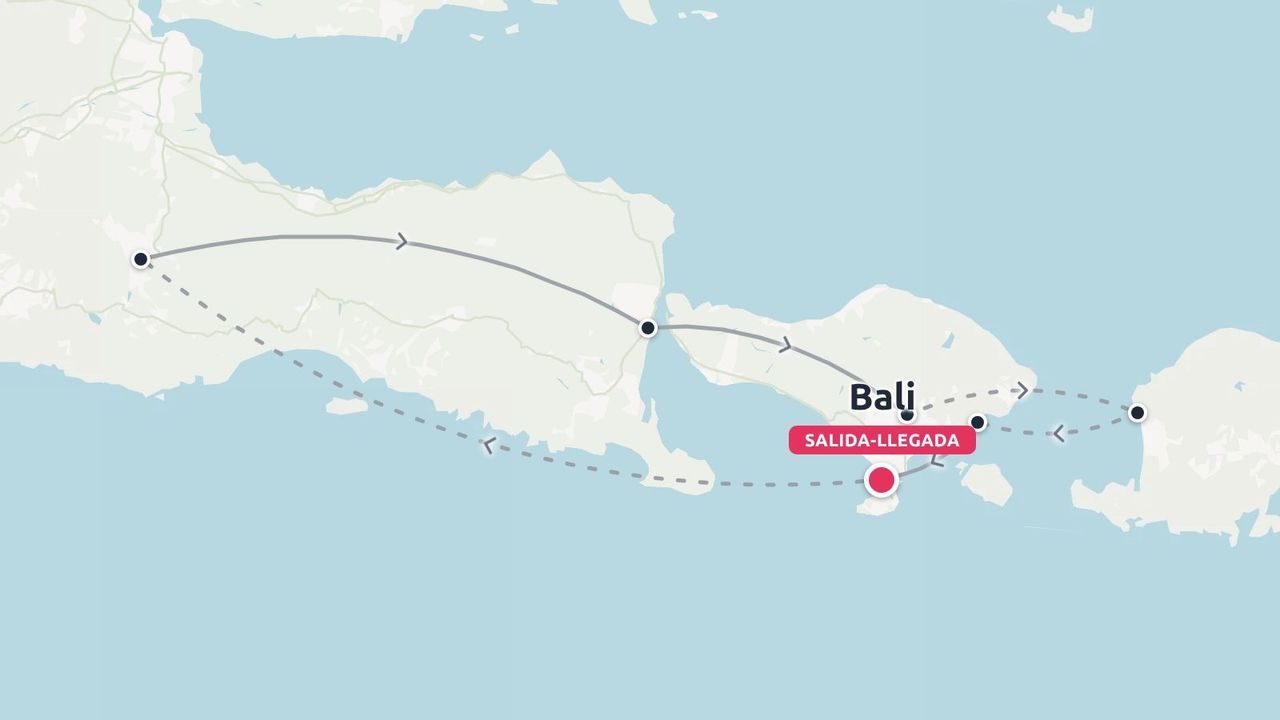 Mapa de itinerario de viaje por Bali y las islas vecinas que muestra una ruta con múltiples paradas, puntos de salida y llegada.