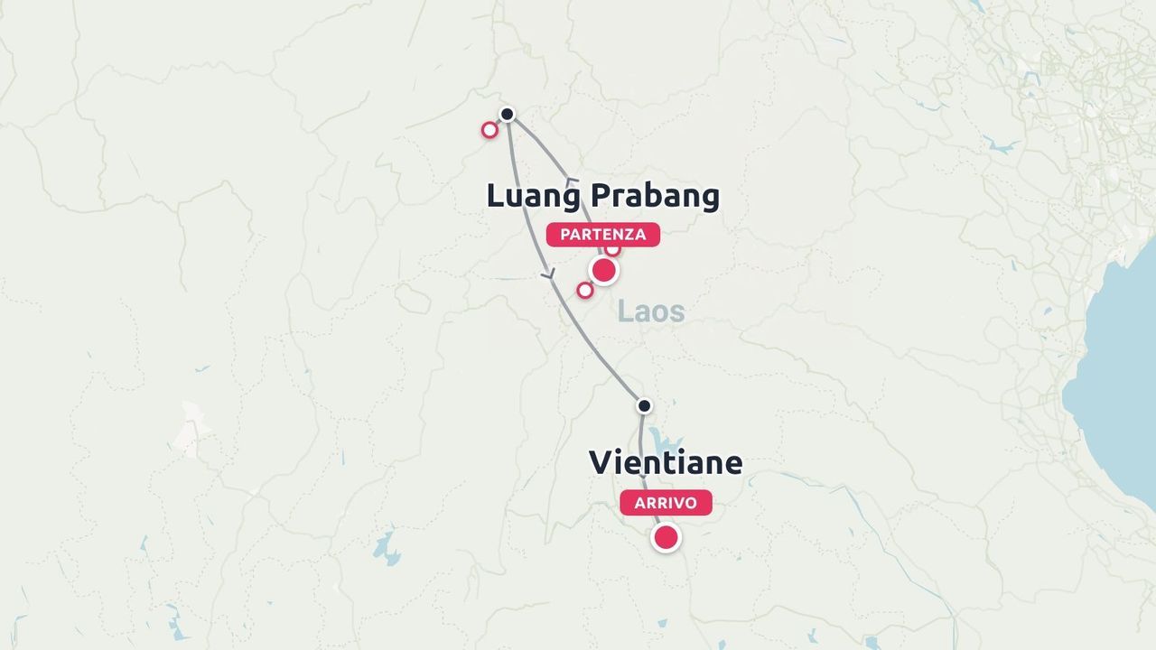 Mappa di viaggio del Laos che mostra un itinerario con partenza da Luang Prabang e arrivo a Vientiane