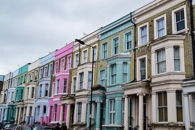 notting-hill-g8c0a16595-640.jpg