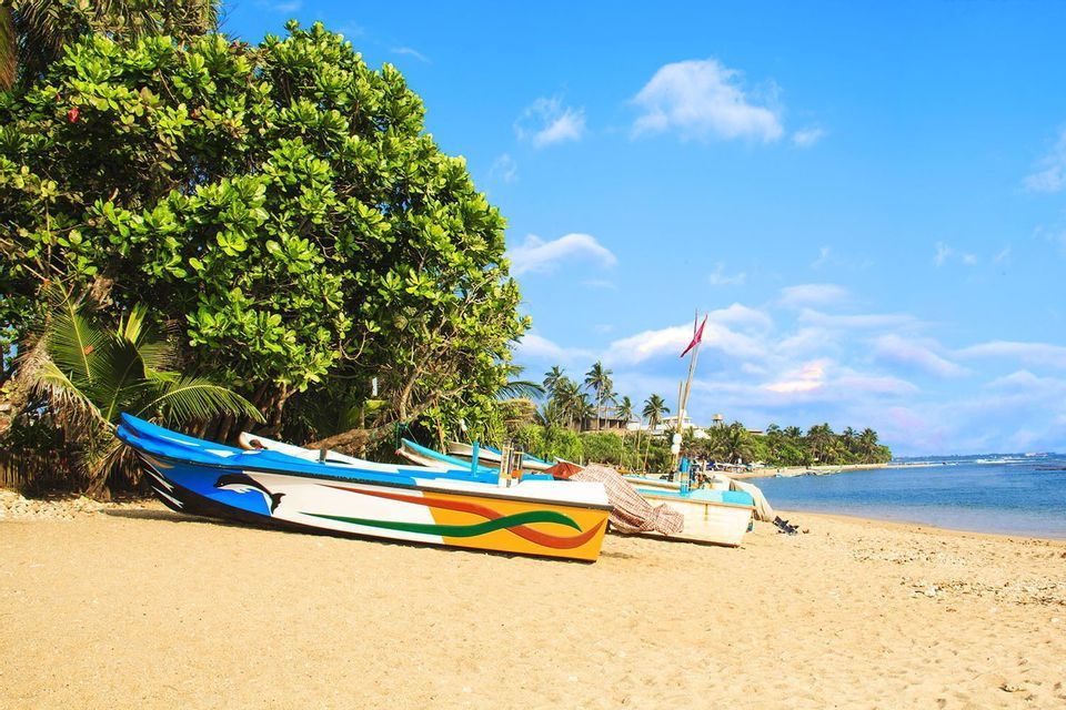 Srilanka-beach-boat-summer