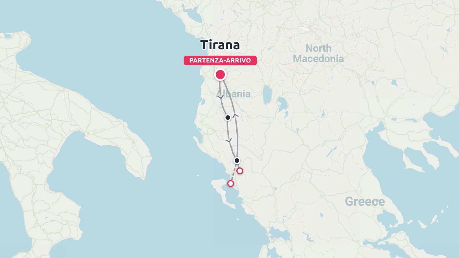 Una mappa dell'itinerario di viaggio in Albania che mostra le tappe con partenza e arrivo a Tirana