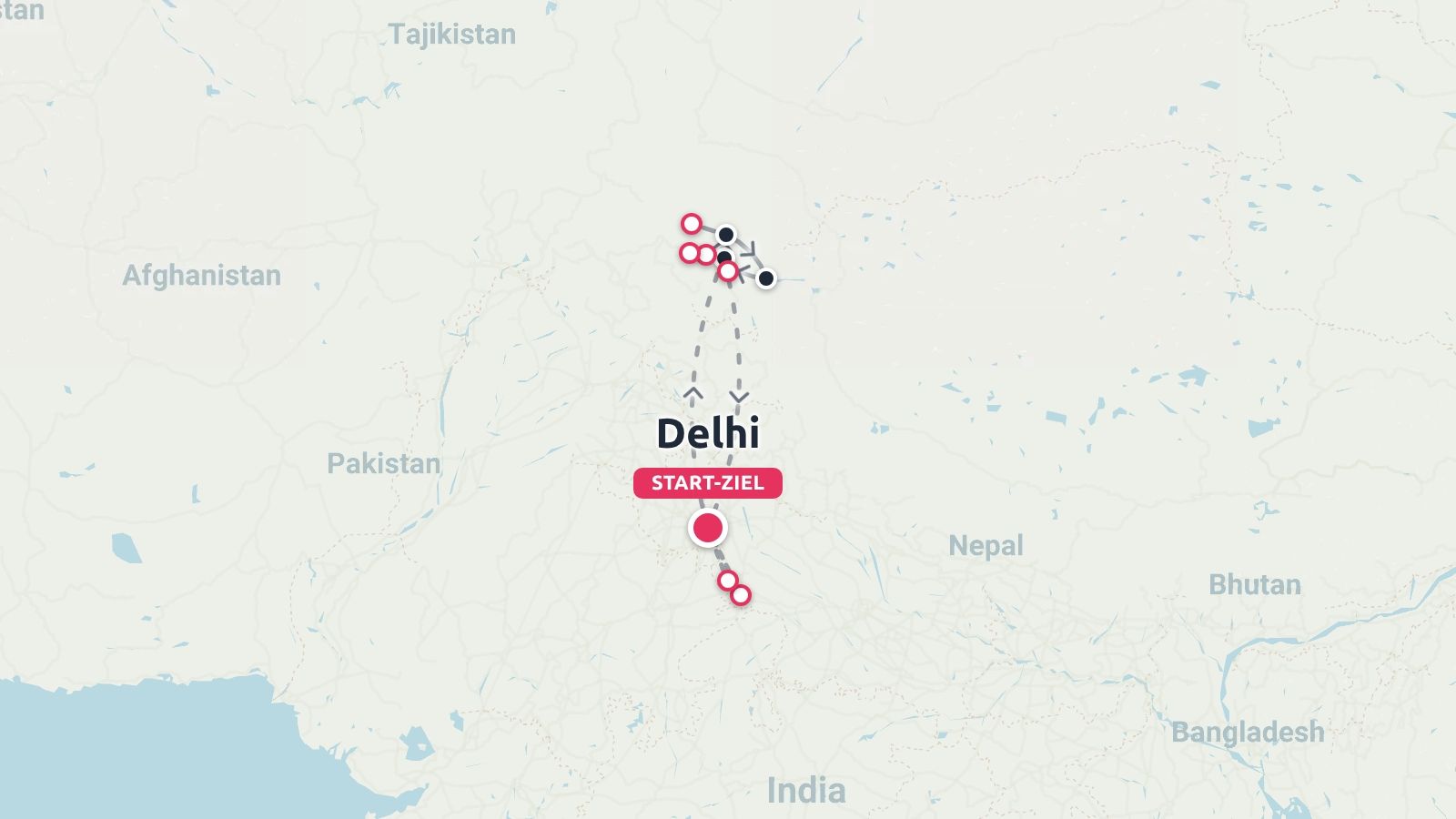 Eine Reiseroute mit dem Zentrum Delhi in Indien, die Flug- und Überlandverbindungen mit Routennadeln zeigt