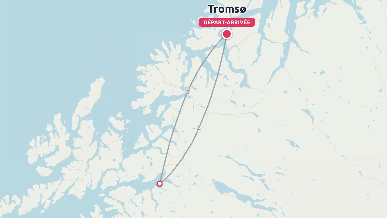 Une carte d'itinéraire de voyage affichant un parcours commençant et se terminant à Tromsø à travers un terrain côtier