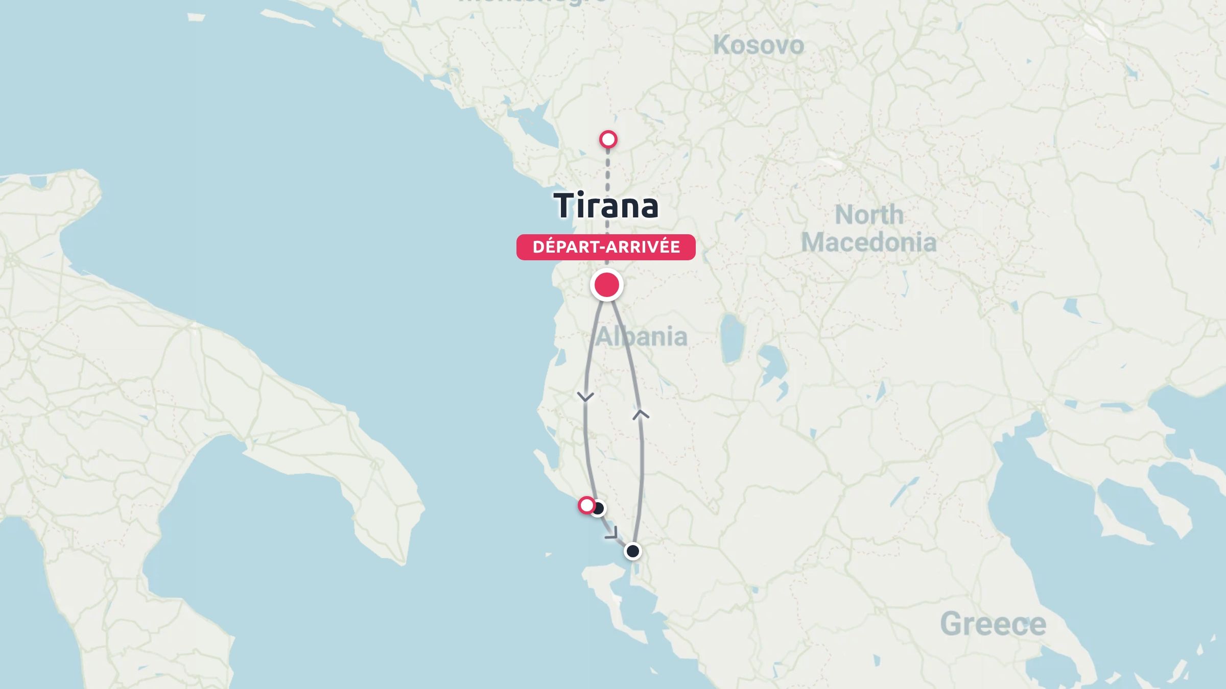 Une carte d'itinéraire de voyage montrant une boucle commençant et se terminant à Tirana, en Albanie.
