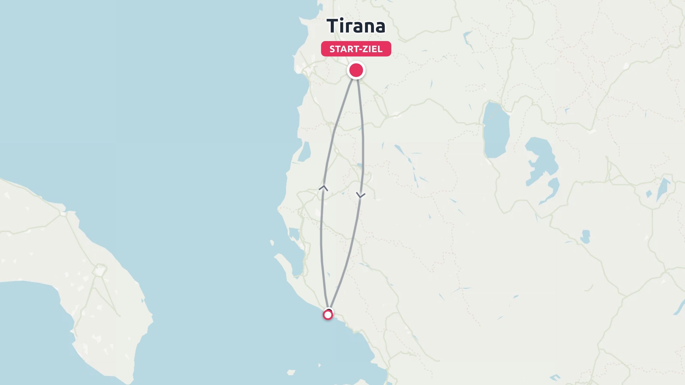 Eine Reiseroute, die eine Rundreise mit Start und Ziel in Tirana zeigt.