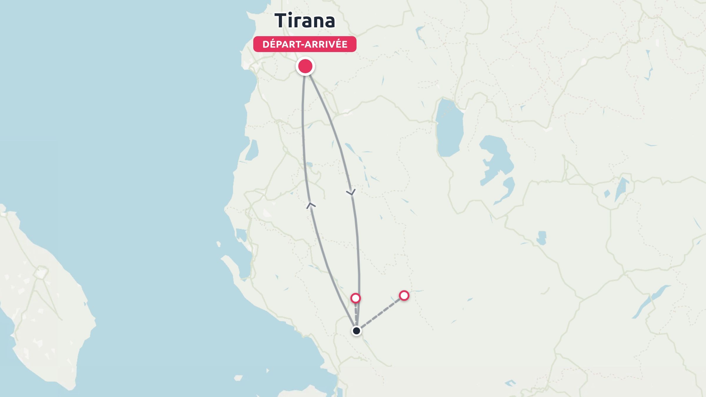 Une carte d'itinéraire de voyage montrant une boucle d'itinéraire commençant et se terminant à Tirana.