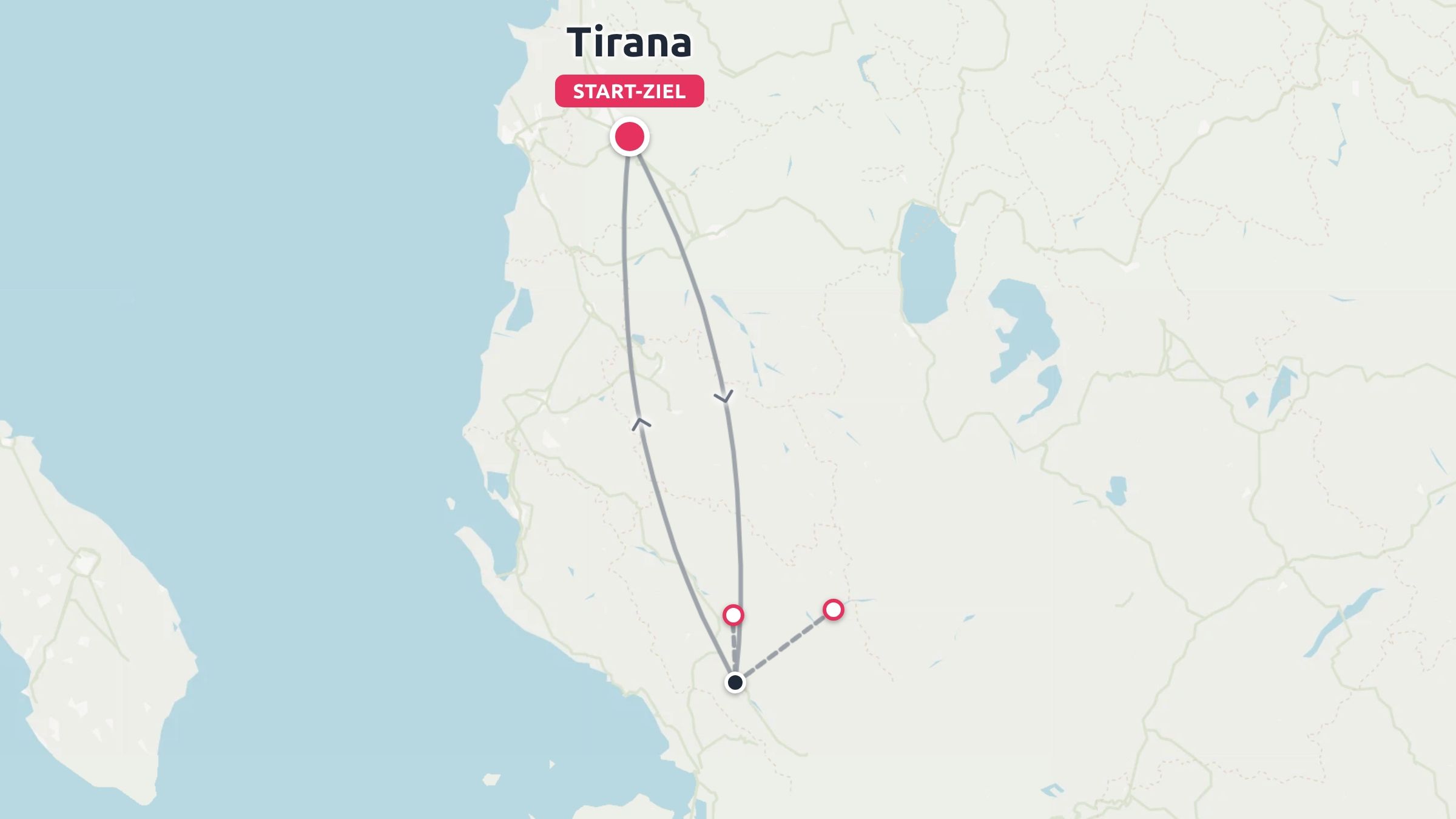 Reiseroute, die eine Rundreise mit Start und Ziel in Tirana und mehreren Zielmarkierungen zeigt