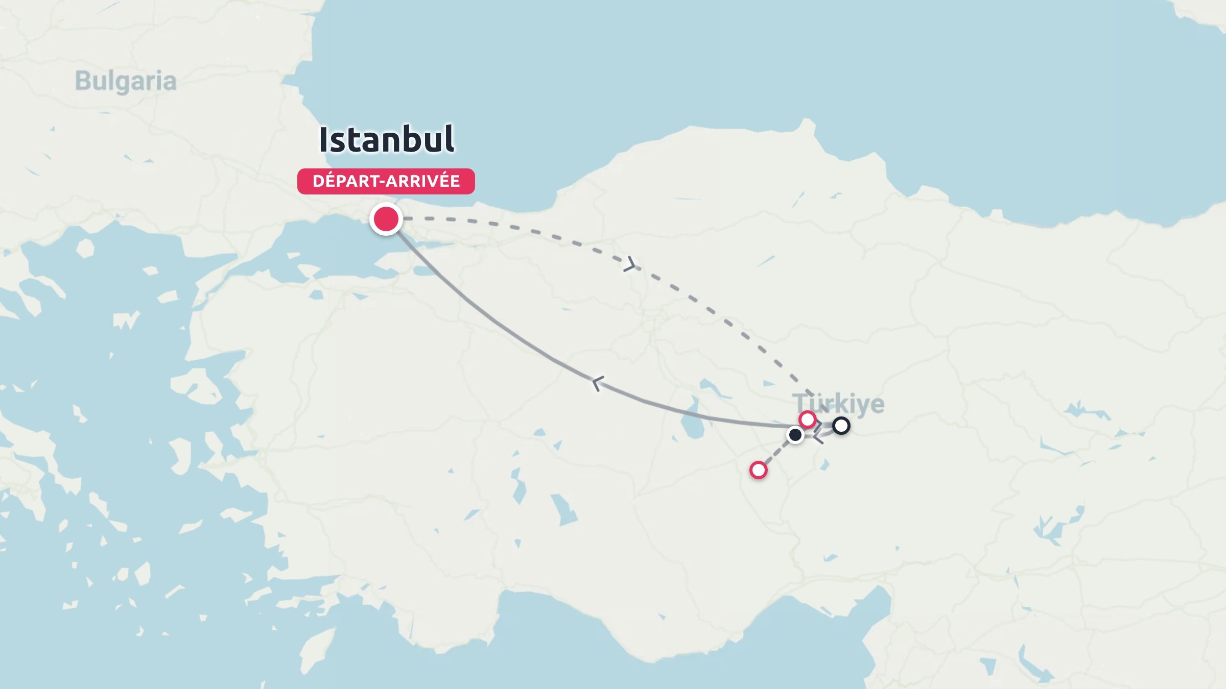 Une carte d'itinéraire de voyage en Turquie montrant un parcours circulaire commençant et se terminant à Istanbul.