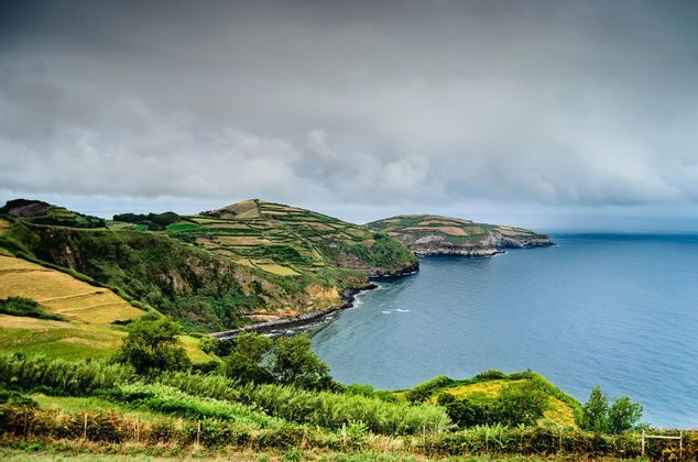 Viaja en grupo con WeRoad con gente de tu edad y descubre Azores a 360 grados