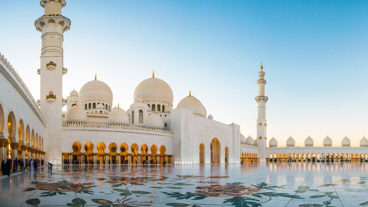 viaggio-emirati-arabi-abu-dhabi.jpg