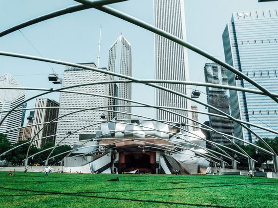 chicago-illinois-jay-pritzker-pavilion-spring