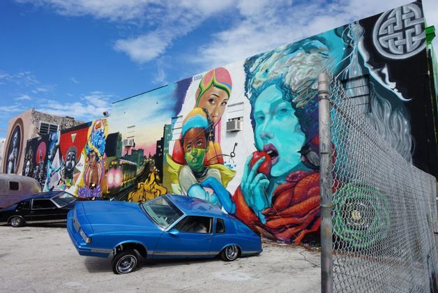 Vorresti visitare le città americane come quella di Miami? Basta prenderti un viaggio con WeRoad. Prenota subito e parti in gruppo con noi.
