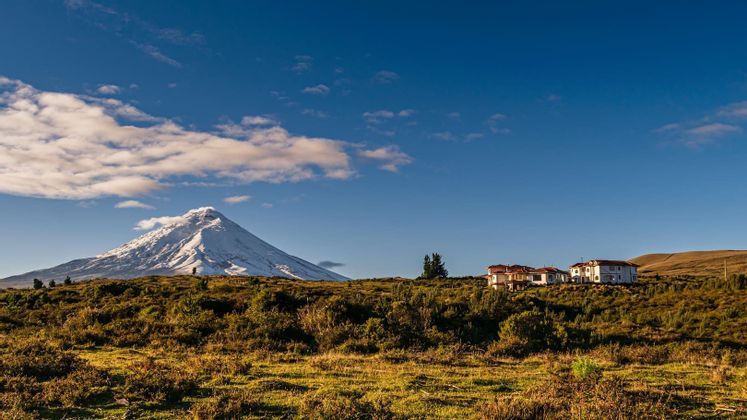 Ecuador-mountain-landscape-snow