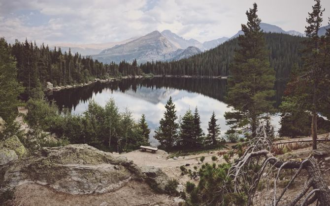 rocky-mountains-national-park-nature-landscape-view-us