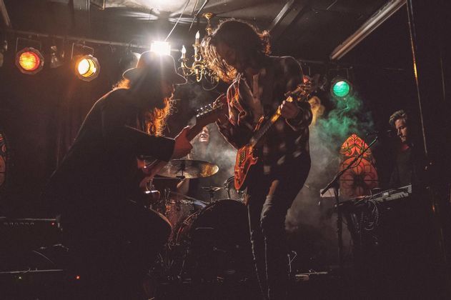 Vuoi fare un viaggio negli Stati Uniti a base di musica? Parti con noi per farti un on the road da Chicago a New Orleans. Prenota subito.