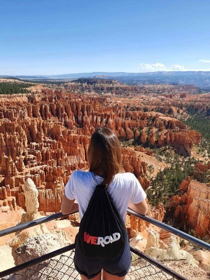 Sei mai stato in un posto come l'anfiteatro del Bryce Canyon? Se la risposta è no abbiamo noi quello che ti serve. Parti con WeRoad per un viaggio on the road nel Far West e vivi un esperienza unica