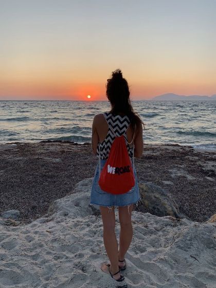 Ti piacerebbe assistere ad un tramonto spettacoloso su una delle bellissime isole greche? Se la risposta è si, abbiamo noi quello che fa per te. Parti con WeRoad e goditi le incredibili isole della Grecia.