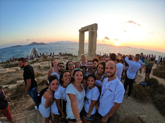 travel-adventure-cyclades-weroad-tour-group-summer-greece