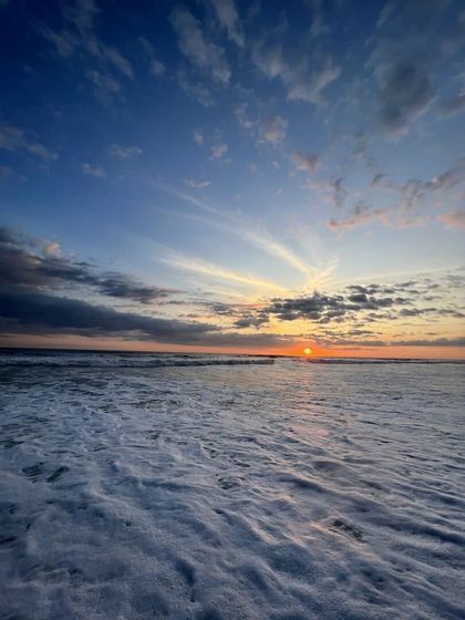 Vorresti ammirare i tramonti stando in riva al mare? Allora parti per un viaggio in Costa Rica e vivi esperienze uniche con WeRoad