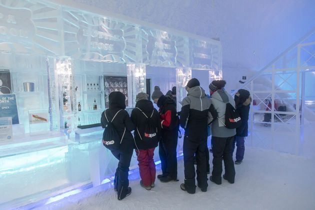 ice-bar-igloo-winter-lapland-trip-finland