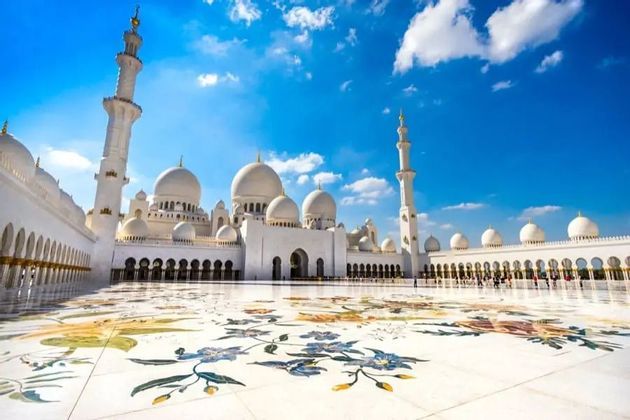 Moschea-di-Sheikh-Zayed-Abu-Dhabi.jpeg