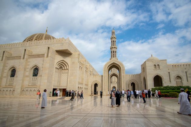 Oman-cathedral-city-center-summer