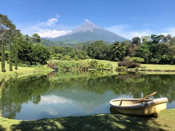 Guatemala-livingstone-lake-boat-nature