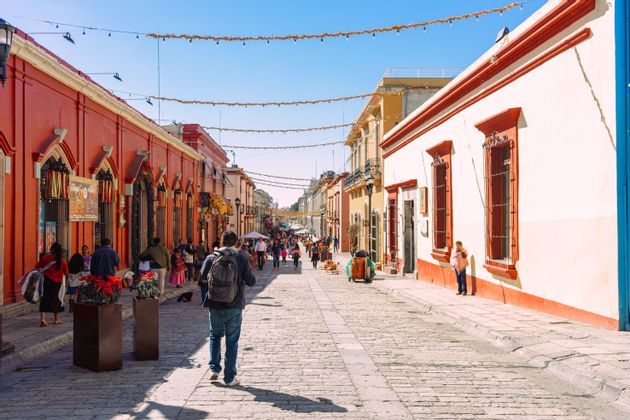 oaxaca-street-mexico-travel-tour-adventure.jpg