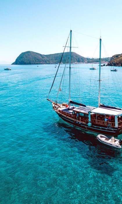 Caicco-Greece-Vertical-Cover-1.jpeg