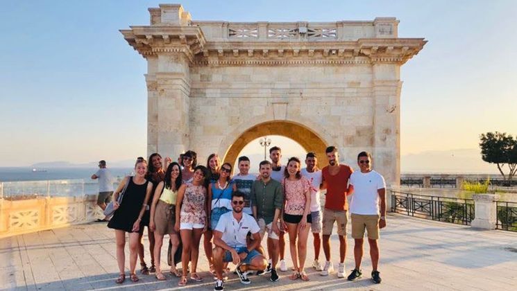Viaja en grupo con gente de tu edad con WeRoad y descubre la Cerdeña del sur en Italia