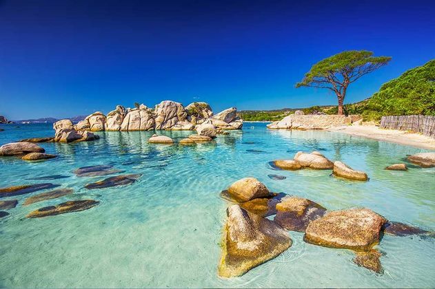spiaggia-santa-giulia-corsica.jpg