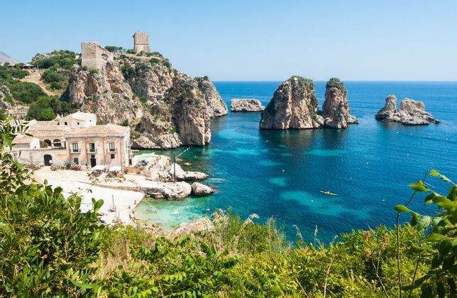 faraglioni-a-Lampedusa-sicily.jpeg