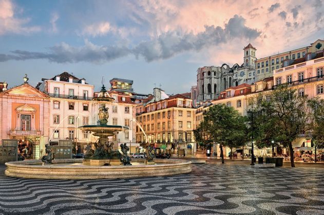 Viaja en grupo con gente de tu edad con WeRoad y descubre Portugal en 5 días