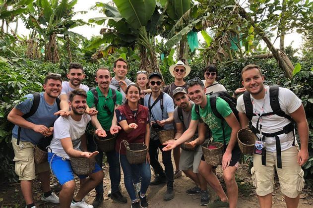 Viaja en grupo con WeRoad con gente de tu edad y descubre Colombia de los Andes al Mar Caribe