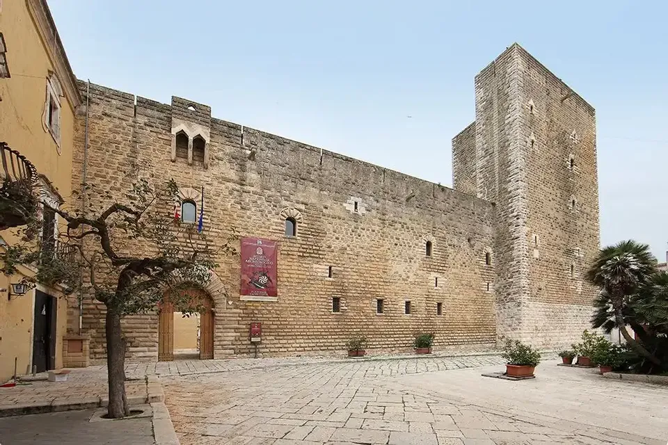 Visita guidata al Castello Normanno-Svevo di Gioia del Colle